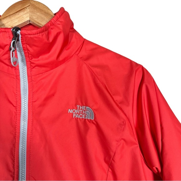 THE NORTH FACE Insulated Puffer Jacket in coral - Picture 3 of 8